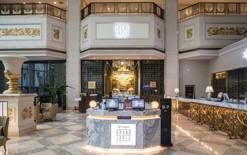 Lobby Photo