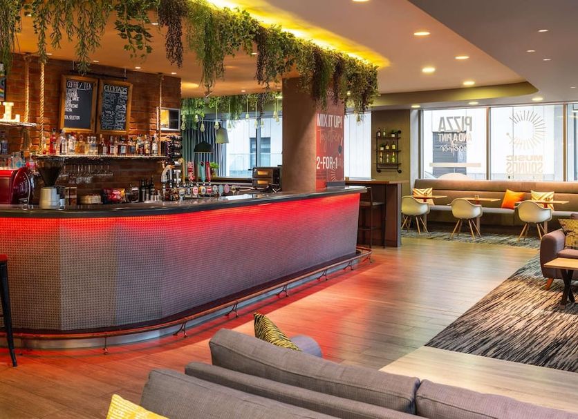 Bar Photo