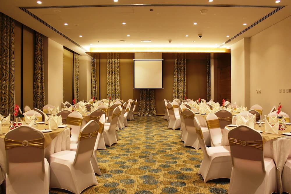 Banquet hall Photo