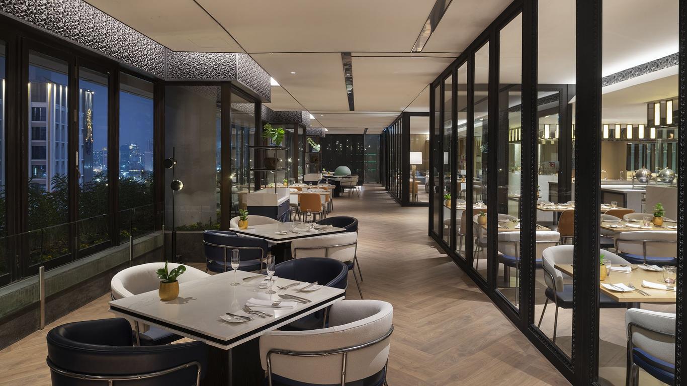 Crowne Plaza Bangkok Lumpini Park