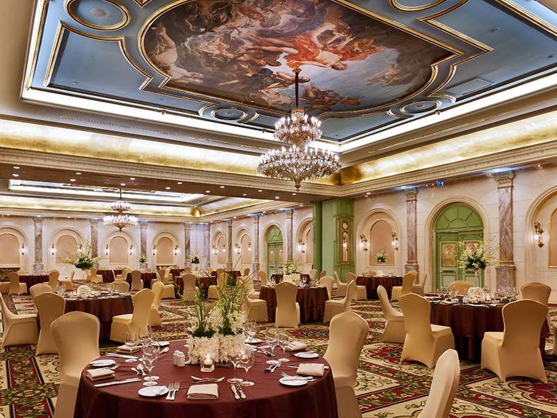 Banquet hall