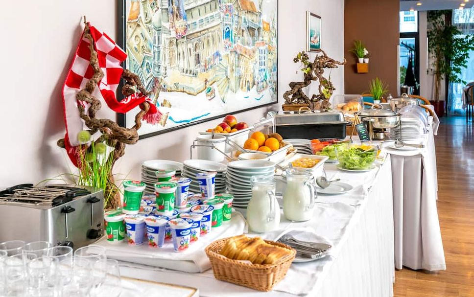 Buffet Photo