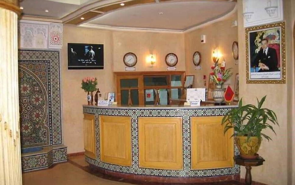Front desk Photo