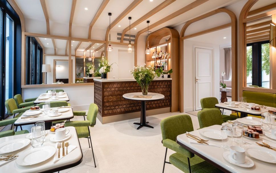 Restaurant Photo
