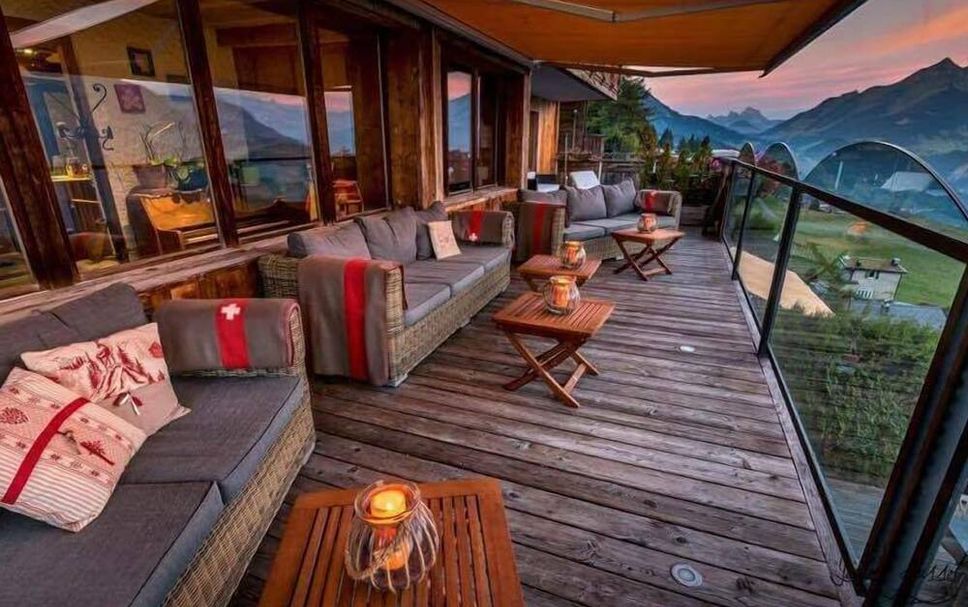 Balcony Photo