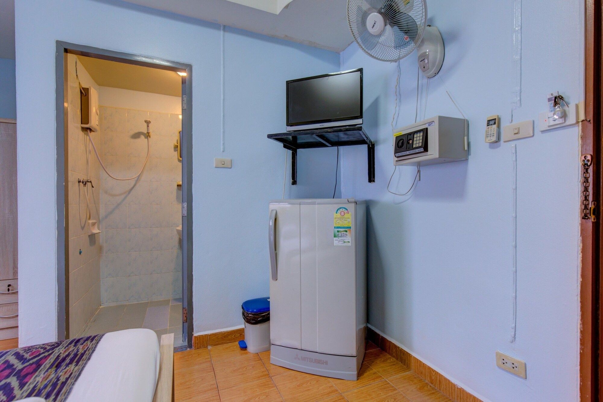Room amenity
