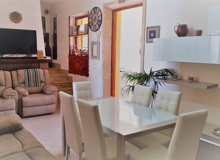 Dining room Photo
