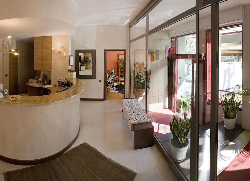 Front desk Photo