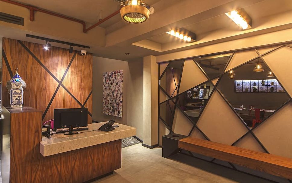 Front desk Photo