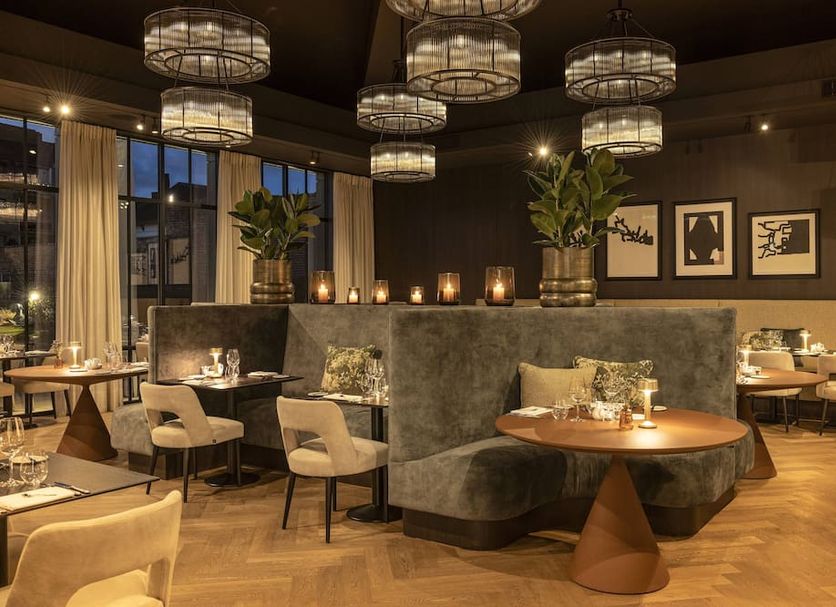 Restaurant Photo