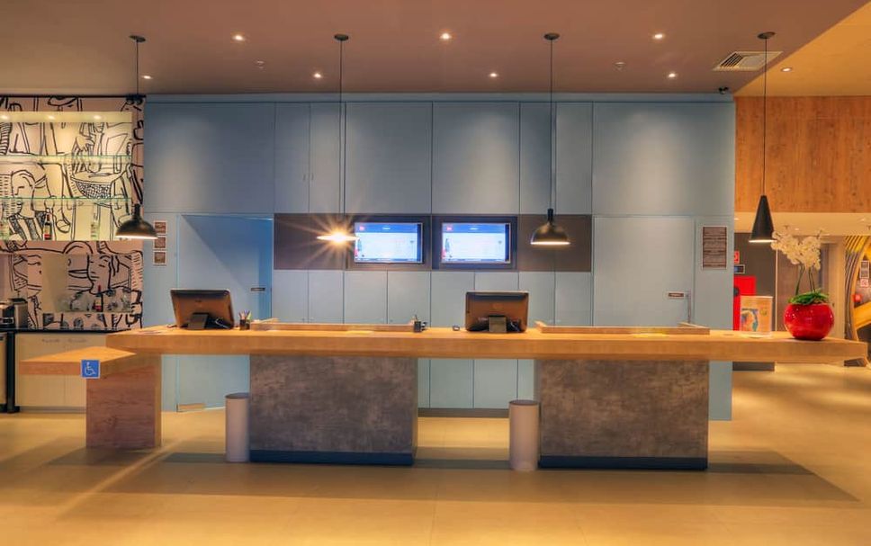 Front desk Photo