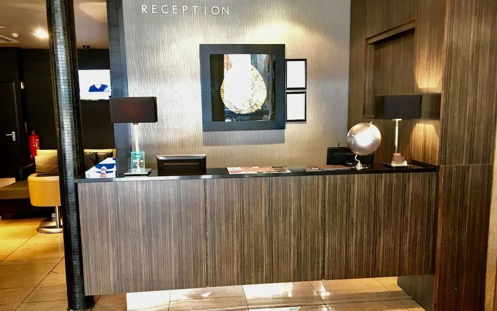 Front desk Photo