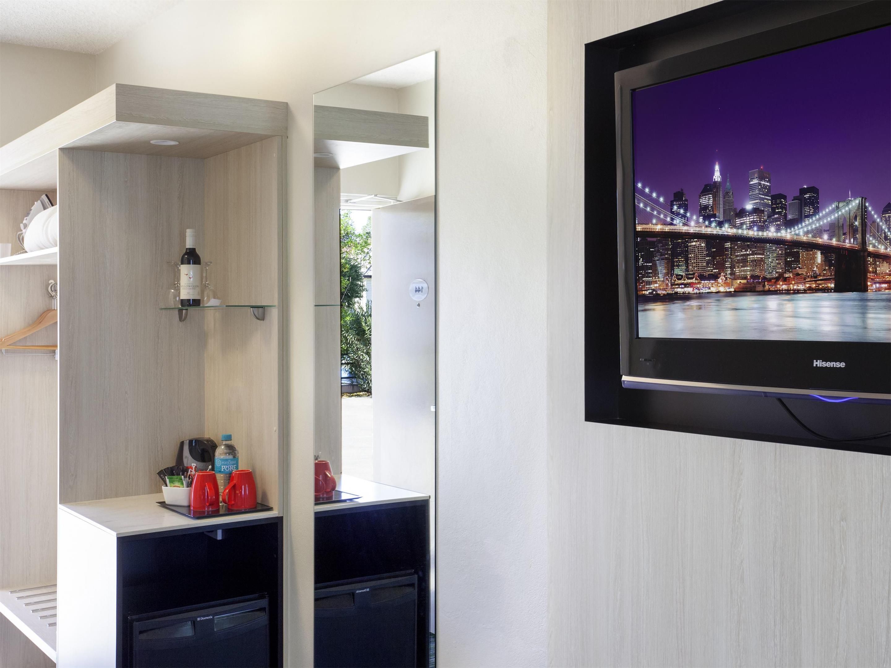 Room amenity