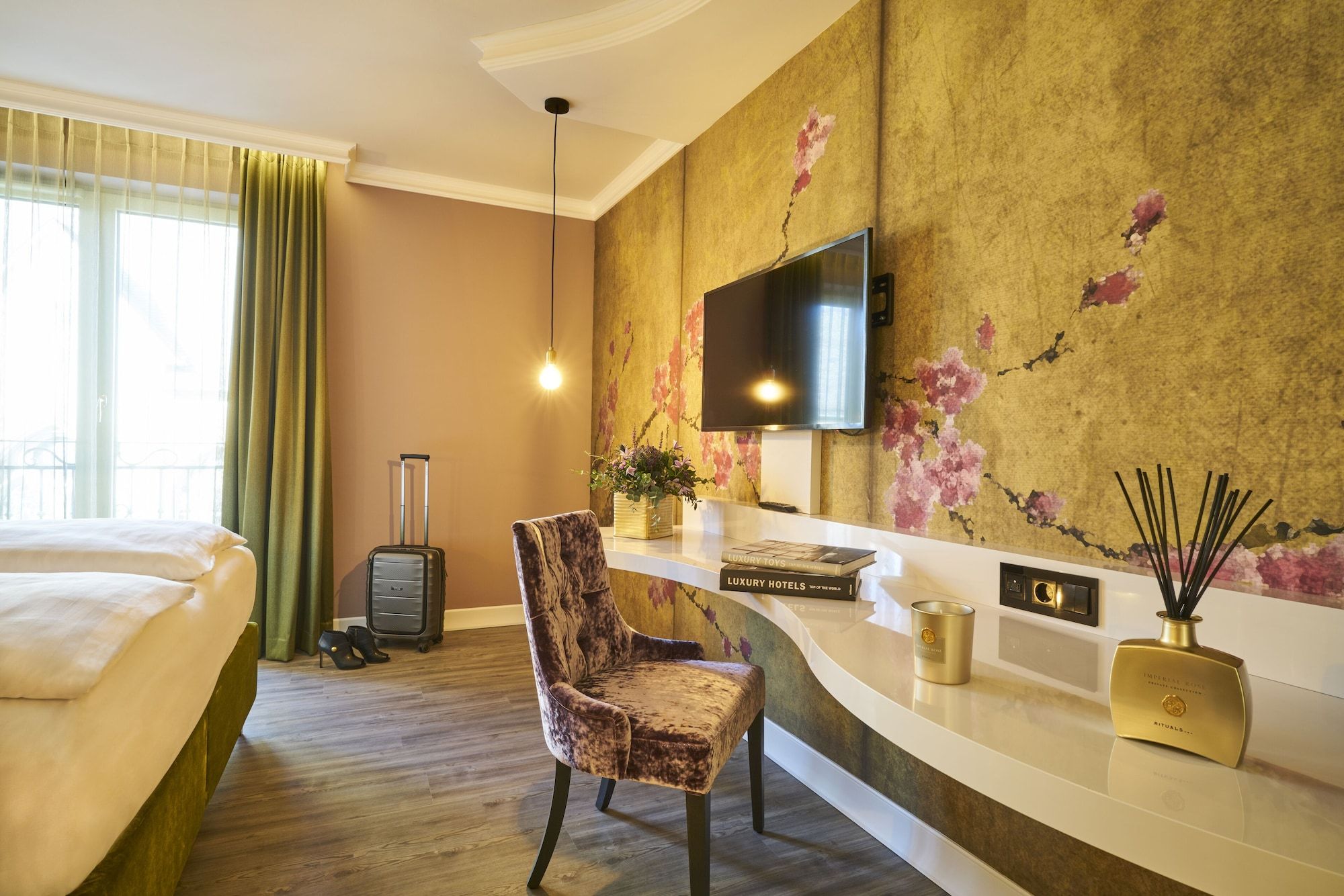 Room amenity