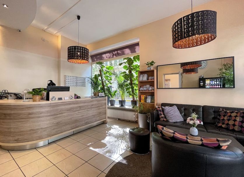 Front desk Photo