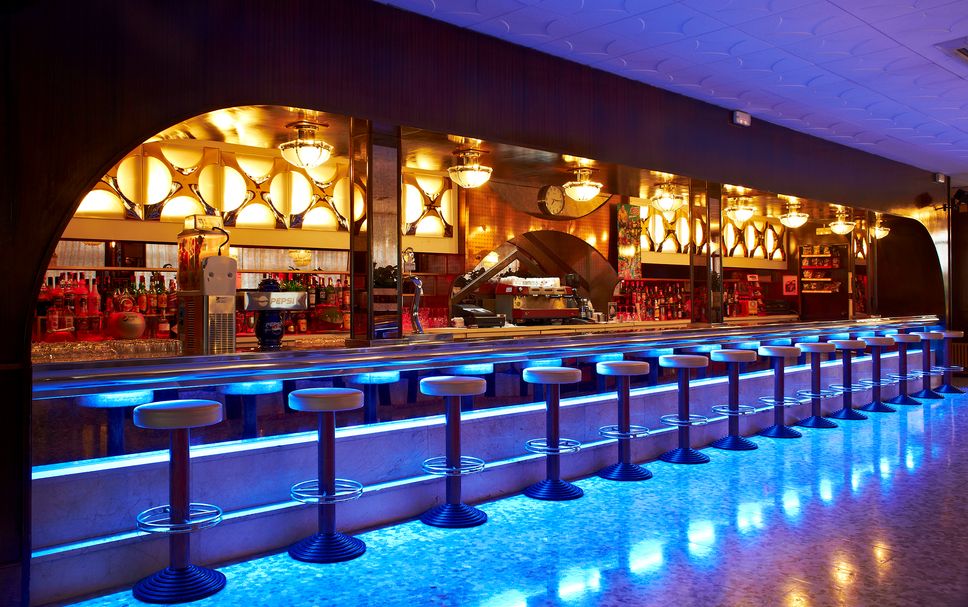Bar Photo