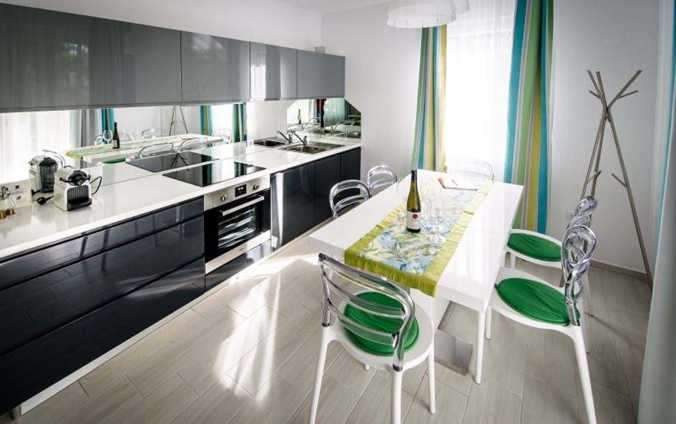 Kitchen Photo
