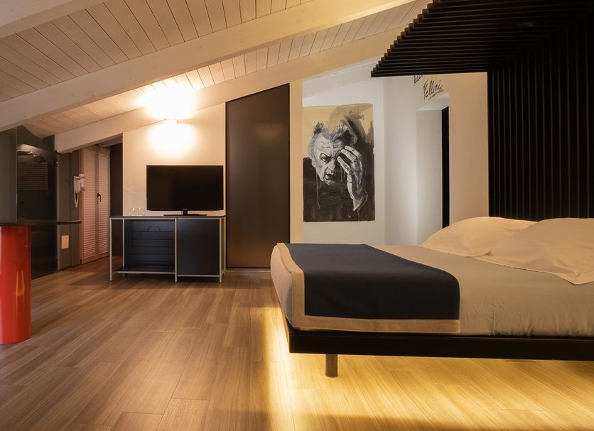 Bedroom Photo