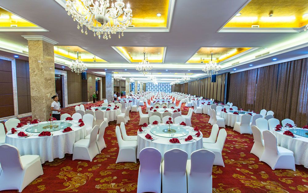 Banquet hall
