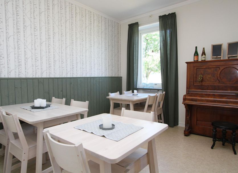 Dining room Photo