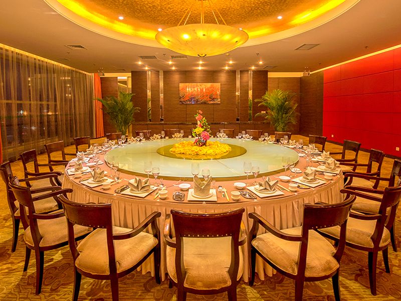 Banquet hall