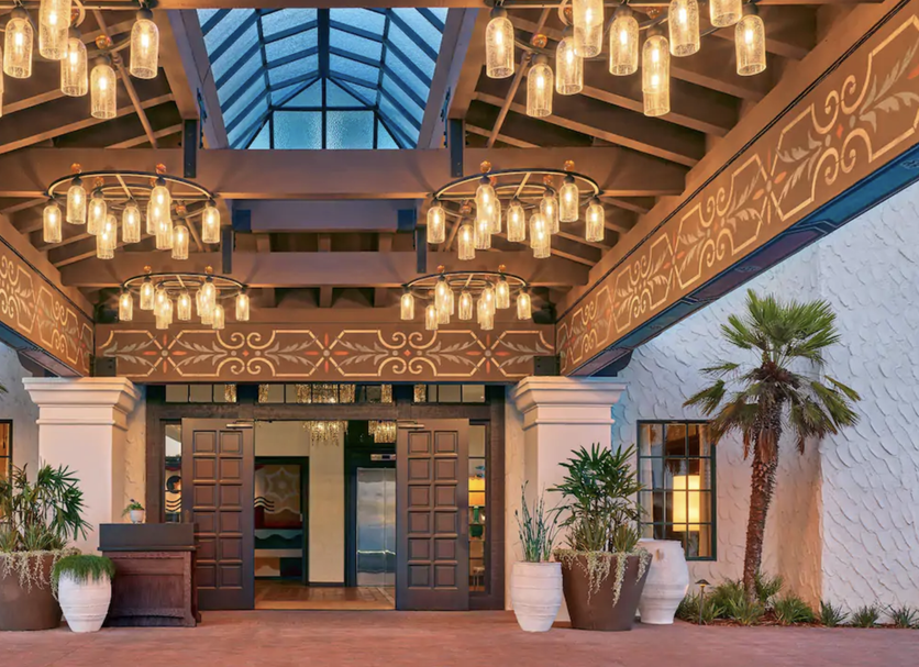 Hotel entrance Photo