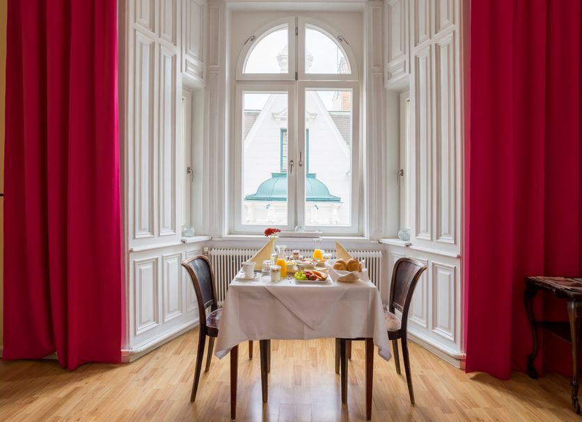 Dining room Photo