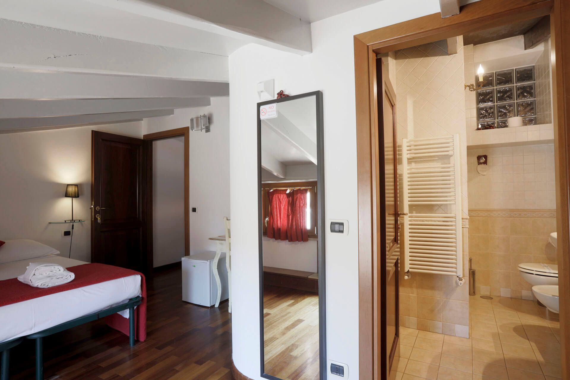 Room amenity