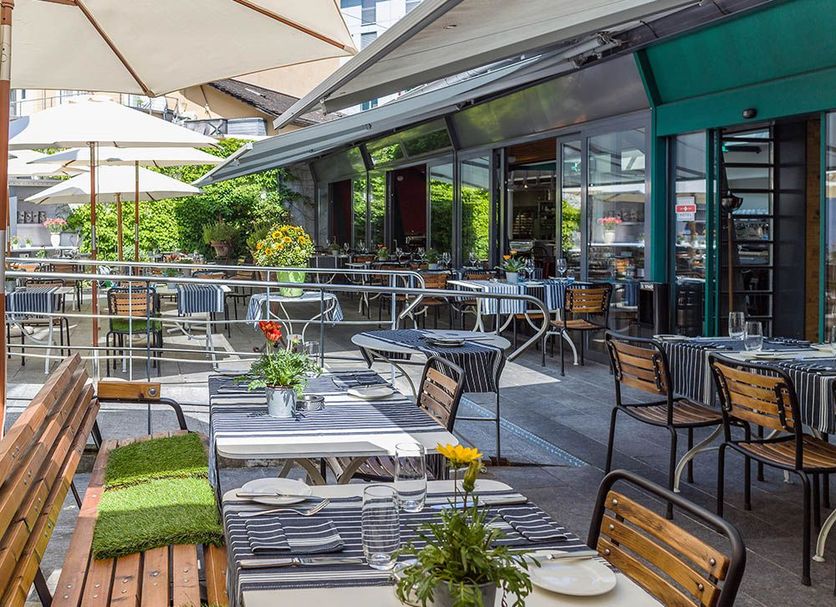 Restaurant Photo