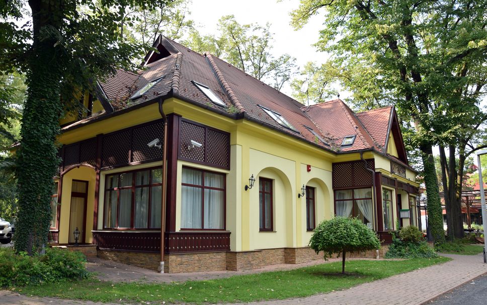 Building Photo