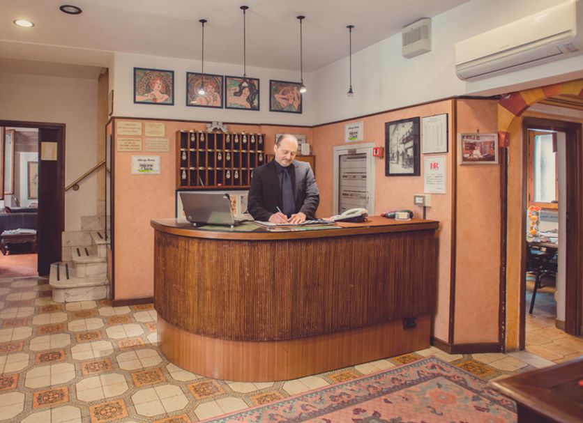 Front desk Photo