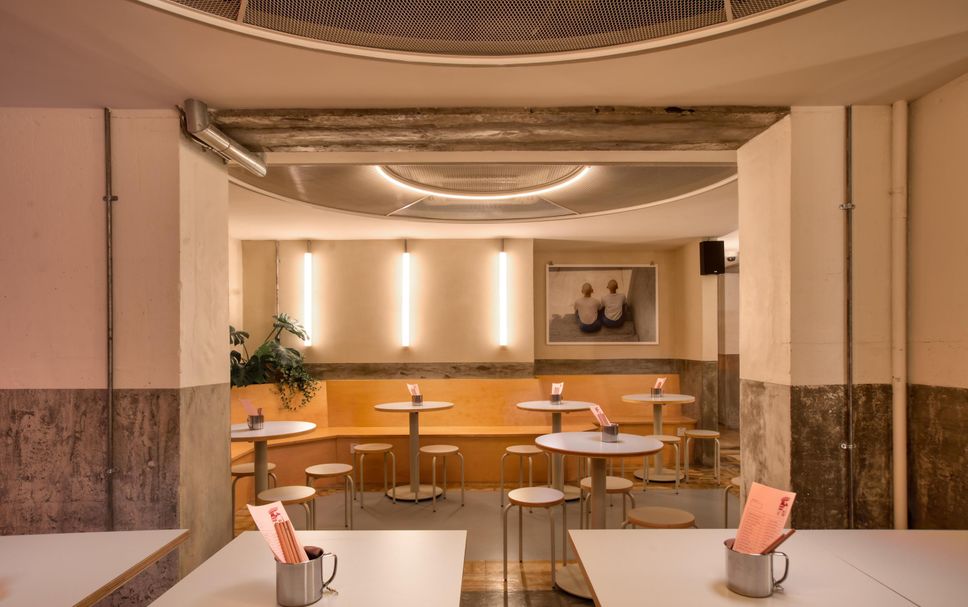 Dining room Photo