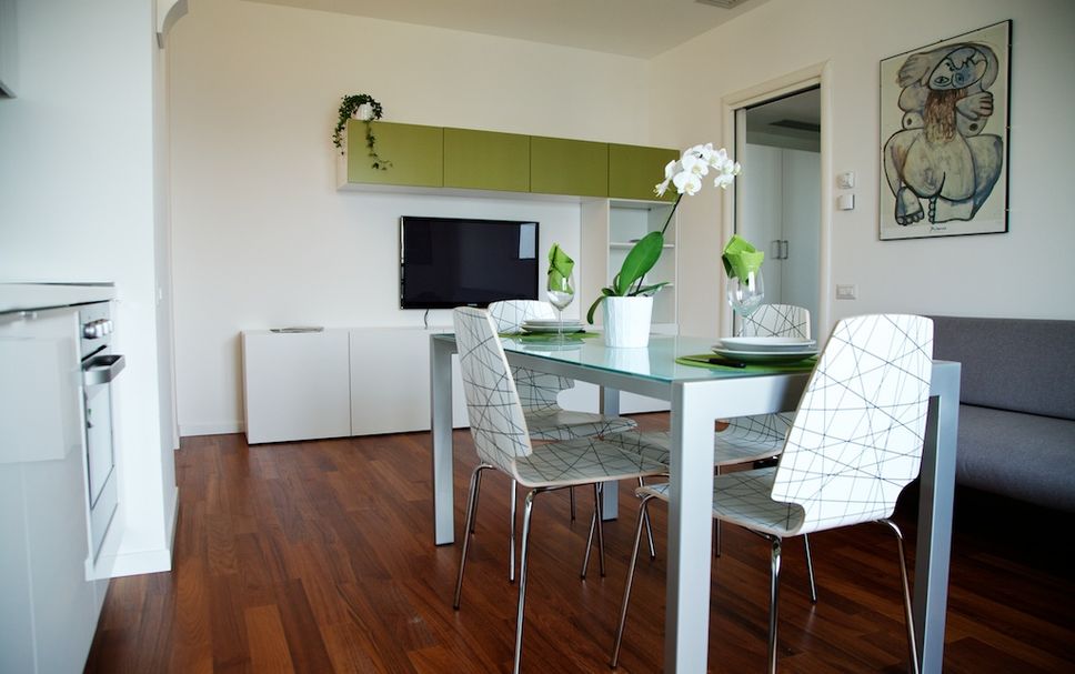 Dining room Photo