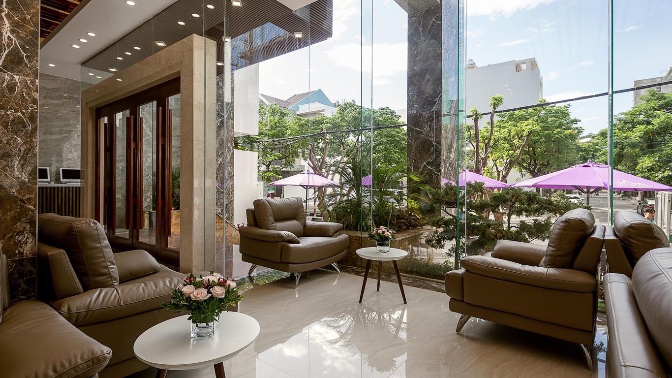 Aria Grand Hotel & Spa